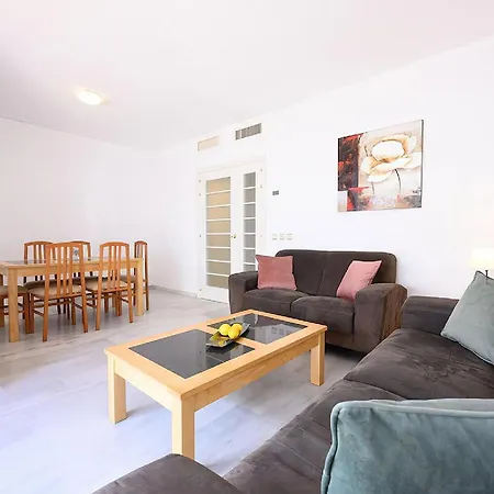 Port Bullring And 2 Parkings Appartement Estepona